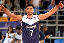 Σπουδαία κίνηση Πετρέα, προσφέρει το σπίτι του σε πυρόπληκτους!