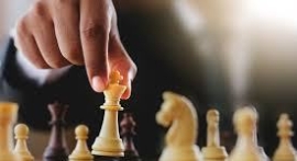 Στην τελική ευθεία έχουν φτάσει οι μονομαχίες στo διεθνούς σκακιστικού τουρνουά “Μίκης Θεοδωράκης”