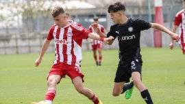 Η ομάδα Κ15 του ΟΦΗ, που ηττήθηκε 3-1 από τον Ολυμπιακό