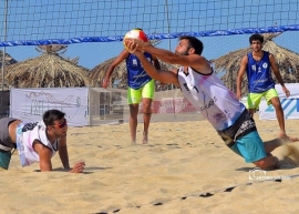 Πανελλήνιο πρωτάθλημα μπιτς βόλεϊ: Έπεσαν κορμιά στην παραλία του Μυλοπότα στην Ίο