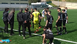 H Κ15 ΟΦΗ  προηγείται με 3-0 επί του Απόλλωνα Σμύρνης αλλά τελικά ήρθε ισόπαλο 3-3