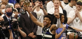 NBA: Στον Λευκό Οίκο ο Γιάννης Αντετοκούνμπο και οι συμπαίκτες του