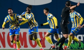 Παναιτωλικός - ΑΕΛ 2-1: Πρώτη νίκη με γκολ του Βέργου