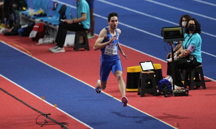 Ο χρυσός Ολυμπιονίκης του Τόκιο, Μίλτος Τεντόγλου  με άλμα στα 7,84 μ προκρίθηκε για τον τελικό