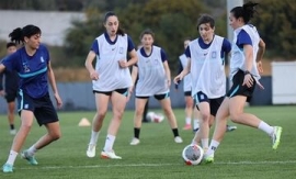 Σε πολύ καλό κλίμα συνεχίζεται η προετοιμασία της Εθνικής Γυναικών στην Κρήτη