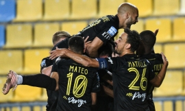 Super League 1: Πρώτος μαζί με τον Ολυμπιακό ο Άρης