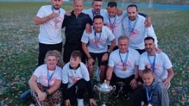 Ο Μανόλης Σουτζής έπλεε σε πελάγη ευτυχίας μετά την κατάκτηση του Κυπέλλου με τον Αλμυρό