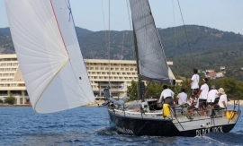 Ιστιοπλοϊα -ΚΥΠΕΛΛΟ Β. ΑΙΓΑΙΟΥ ‘’Η ΕΠΙΣΤΡΟΦΗ ΣΤΟ ΠΟΡΤΟ ΚΑΡΡΑΣ’’