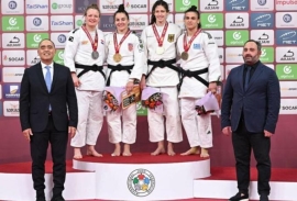 Το έβδομο προσωπικό της μετάλλιο σε Γκραν Σλαμ πανηγυρίζει η Ελισάβετ Τελτσίδου