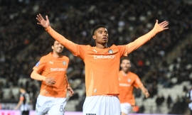 Ο ΟΦΗ κέρδισε με ανατροπή 2-1 τον ΠΑΟΚ στην Τούμπα