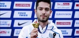 Με ένα «χρυσό» άλμα στα 8μ52 που αποτελεί την καλύτερη φετινή επίδοση στον κόσμο, ο Μίλτος Τεντόγλου