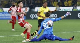 Εκπληκτικός ο Ολυμπιακός νίκησε την ΑΕΚ με 6-0