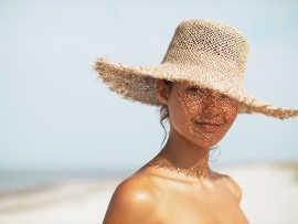 Φωτογήρανση: Οι συνέπειές της στο δέρμα και antiaging tips