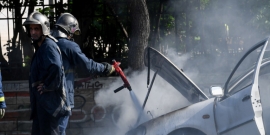 Ηράκλειο: Τριπλός εμπρησμός σε αυτοκίνητα τα ξημερώματα