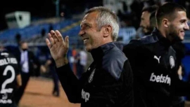 ΟΦΗ-Ο Νίκος Νιόπλιας πήρε μαζί του, τέσσερις νεαρούς ποδοσφαιριστές στη προπόνηση