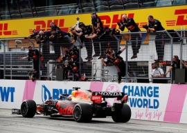 Formula 1 – Mercedes: Κατέθεσε τα όπλα, ή είναι κίνηση τακτικής;