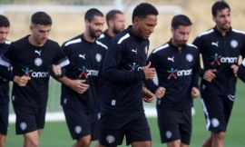 Επέστρεψε ο Ντε Γκούζμαν στον ΟΦΗ